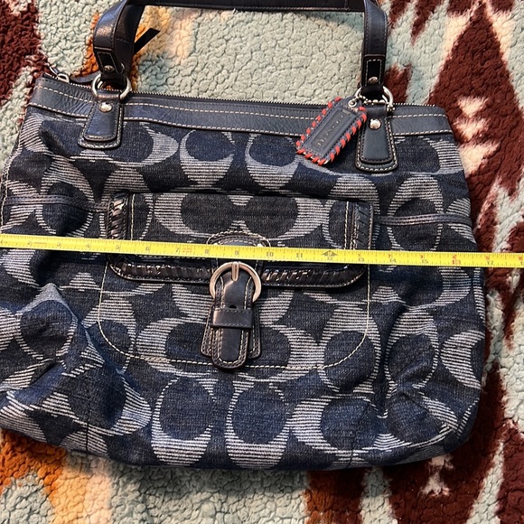 Coach Authentic Signature Denim handbag NWOT - Picture 9 of 16